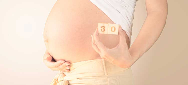 płód w 30 tygodniu ciąży