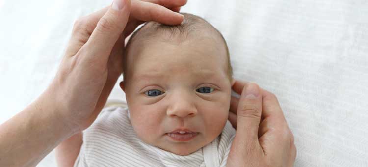 badanie ciemiączka u niemowlaka